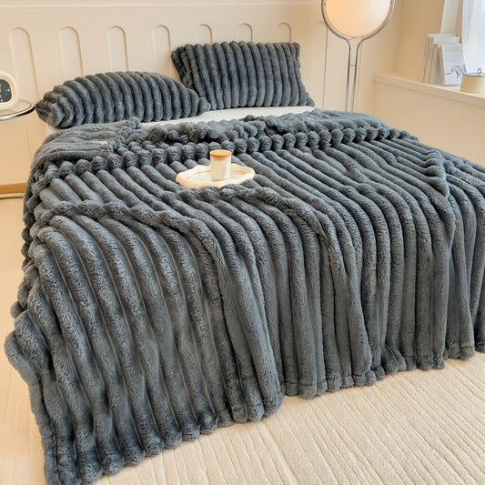 5 Colors 200cm x 230cm Luxurious faux rabbit fur blanket, solid color minimalist style - Soft, warm and cozy, can be used for sofa, bed, office and travel - Multi-purpose, Gift