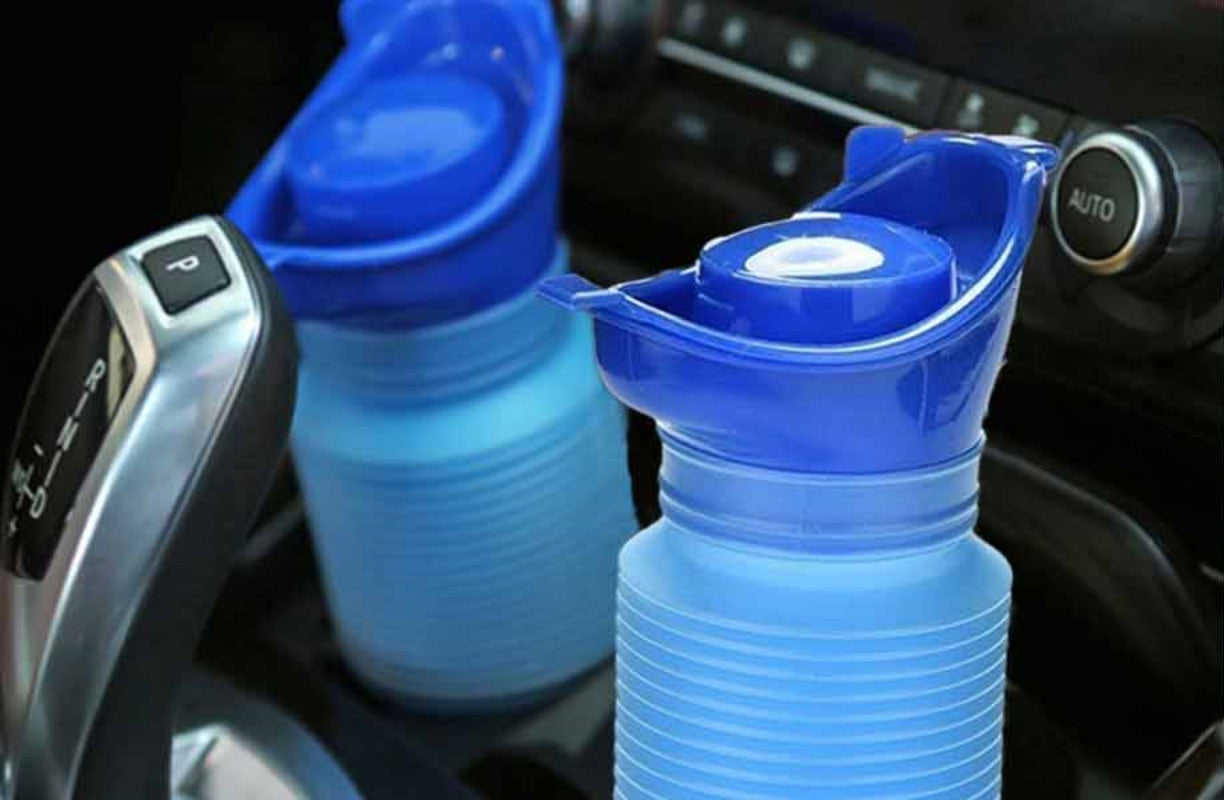 Stuck in Traffic; Adjustable Emergency Women Urinal 750ml - Portable Car & Camping Toilet, Leak-Proof Travel Potty with Ergonomic Handle, Durable Plastic for Outdoor, Camping, Road Trips - Compact & Hygienic Design, Portable