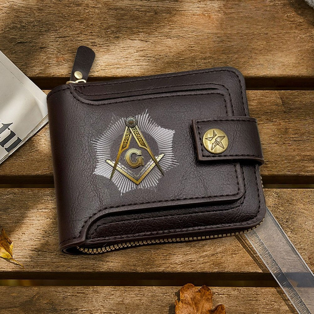 Illuminati's Freemason A Stylish Men's Coin Purse from The Freemasonry Collection, Featuring Classic Retro Prints. This Unisex Wallet Has a Zipper Closure, Making It Perfect for Outings, Travel, Walks, Shopping, And Picnics.