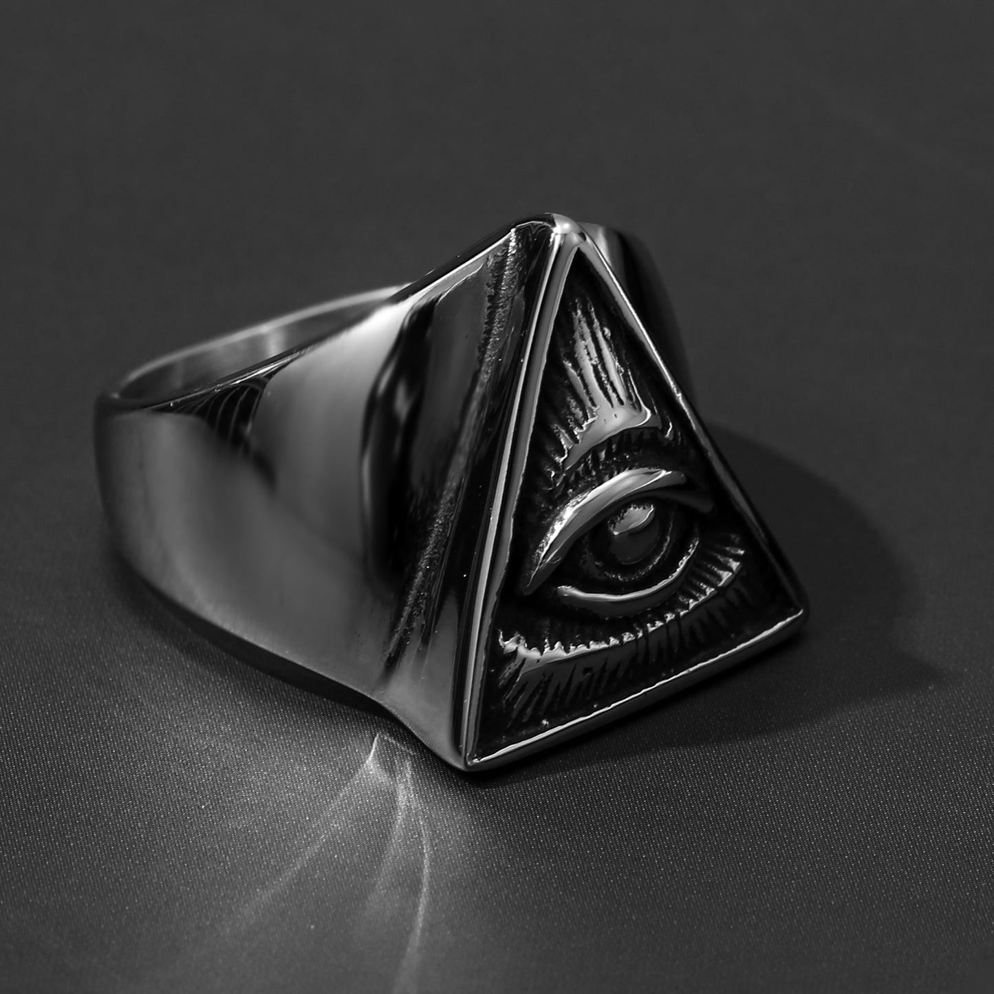 Illuminati Secret Society Women's Men's Ring, Vintage All-Seeing Eye Triangle , Cyberpunk Style, Suitable for Group Ceremonies Gathering Parties,  Jewelry Accessories
