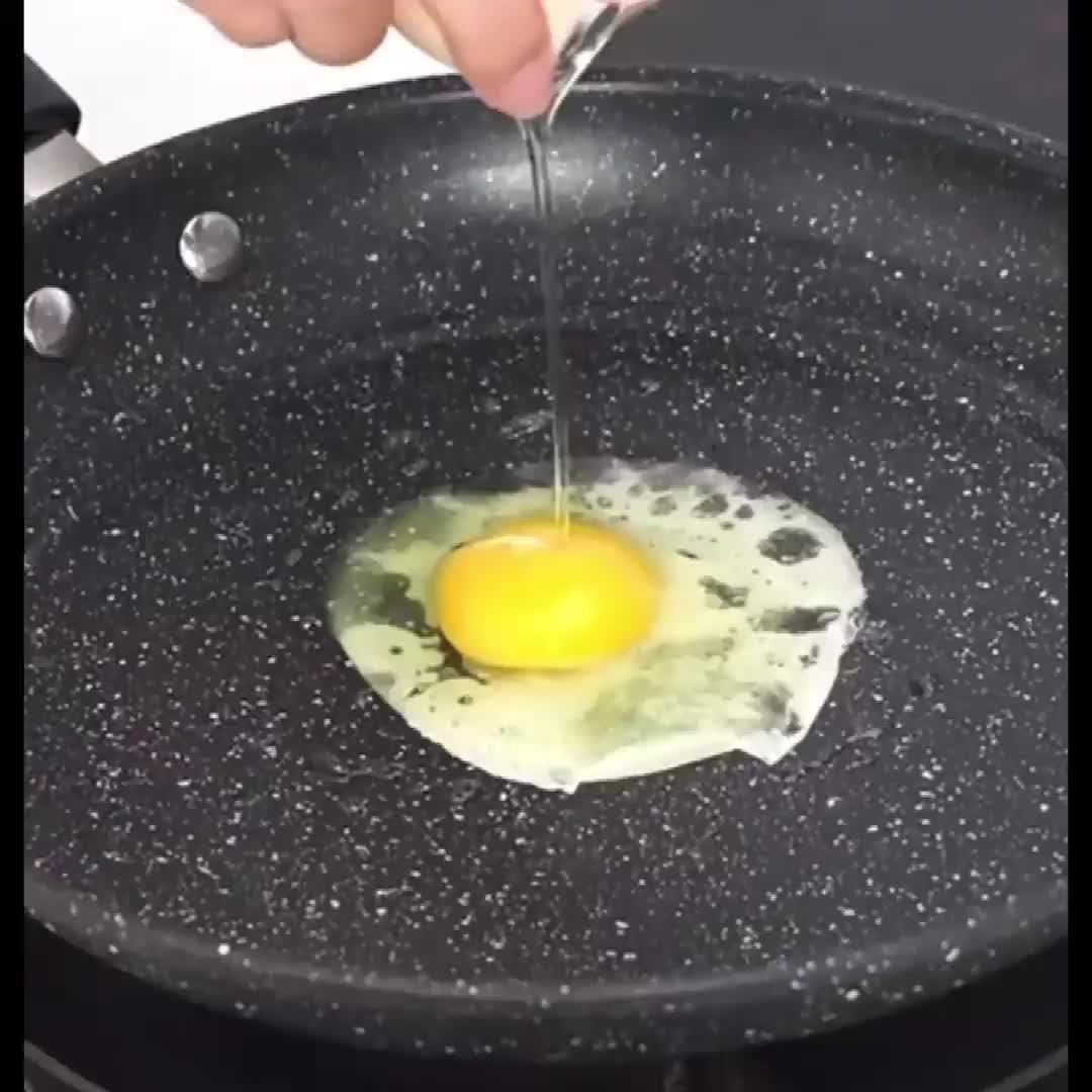 26cm Non-Stick Frying Pan with a 5-Layer Marble Coating, Smokeless And Compatible with Induction Cooktops for Breakfast Pancakes Steaks Cooking Accessories Home Kitchen Supplies