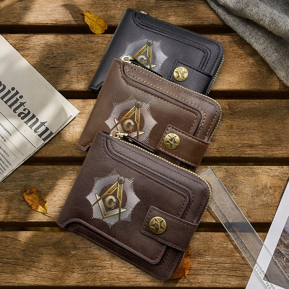 Illuminati's Freemason A Stylish Men's Coin Purse from The Freemasonry Collection, Featuring Classic Retro Prints. This Unisex Wallet Has a Zipper Closure, Making It Perfect for Outings, Travel, Walks, Shopping, And Picnics.