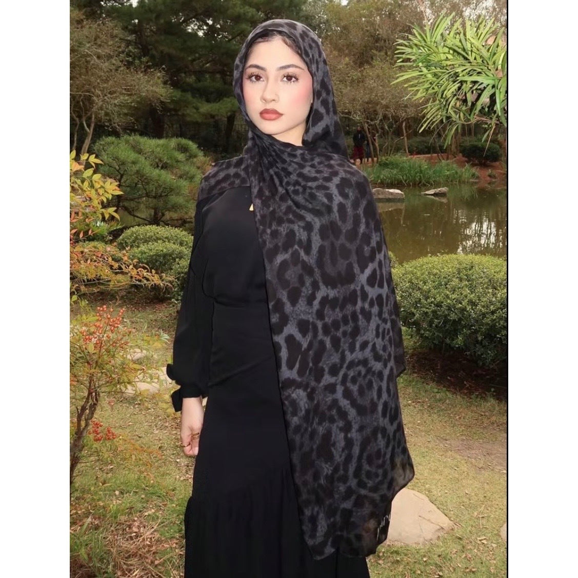5 Colors Luxury Leopard Scarf - Watercolor, Soft, Elegant - Suitable for Daily Wear Women's Apparel Accessories