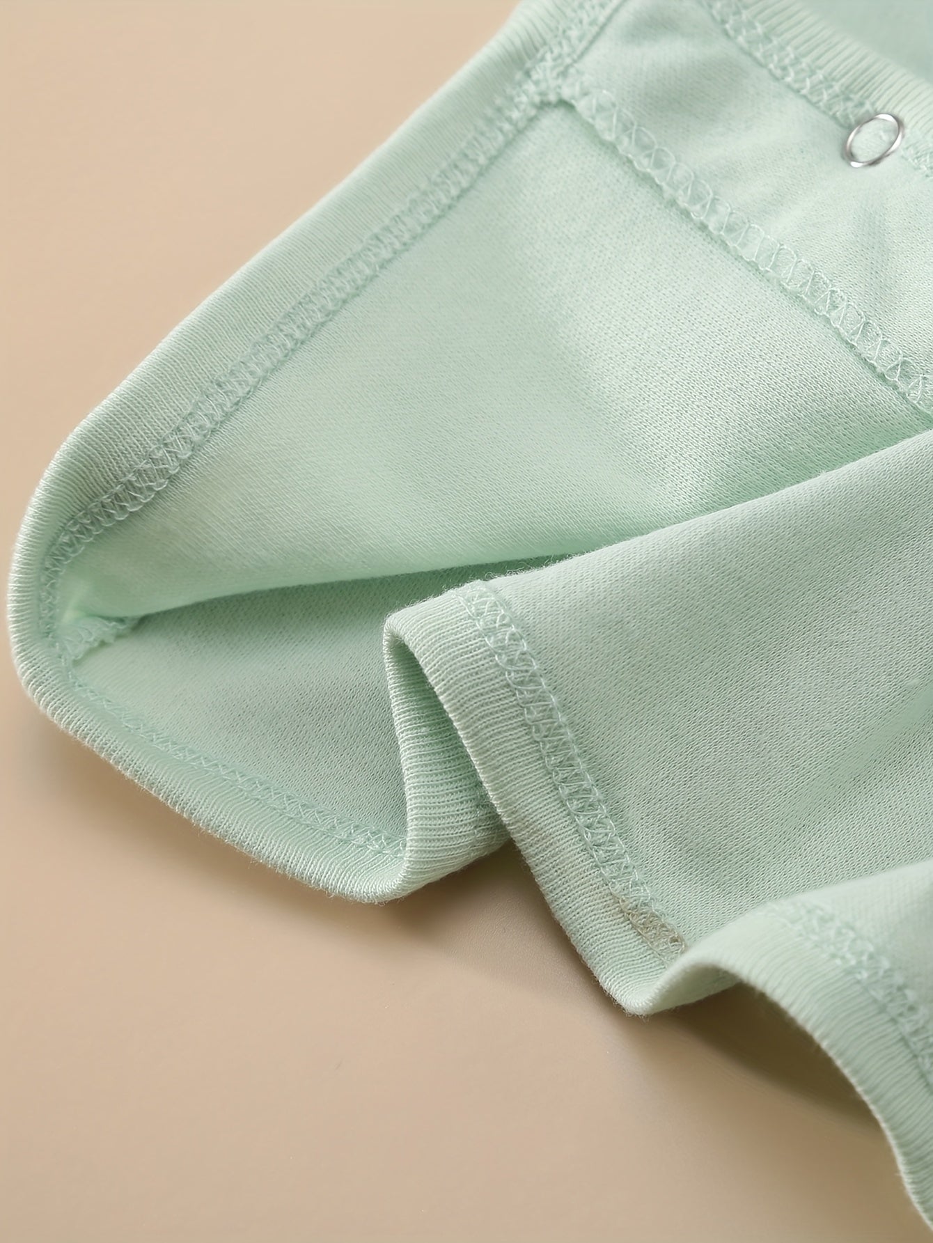 8pcs Set for Boys And Girls Featuring a Comfortable And Soft Cartoon Avocado Print for Spring And Summer, Including Long Romper, Hat, Bib, Socks, Pants, Jacket, Top, And Triangle Bodysuit, for Outdoor