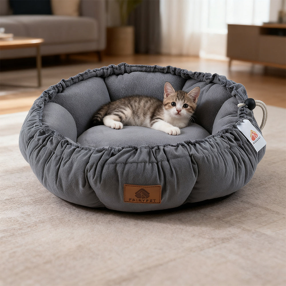 Retractable Round Pet Bed Deployment 45x45x3cm/Storage 28x28x14cm, Designed for Cats and Dogs Under 8kg, Drawstring Controls Usage Range