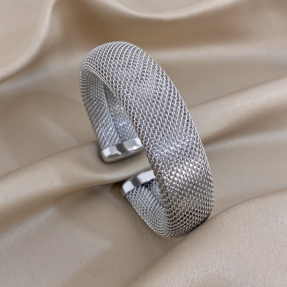NEW Fashion  Woven Bracelet | 18K Golden Plated 304 Stainless Steel Metal Bracelet | Versatile Accessory for Daily and Party Occasions Silver and Golden Bracelet Women Jewelry Accessories