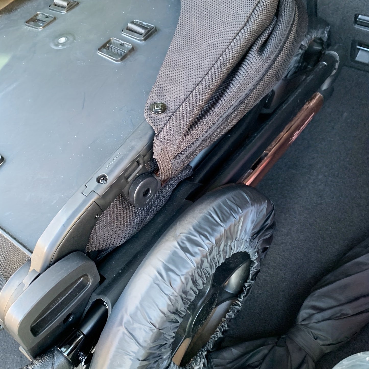 4pcs Stroller Wheel Covers - Heavy-Duty Dustproof & Easy-Clean Stroller Wheels with Non-Slip Grip, Compatible with All Strollers, Travel Strollers, Outdoor Toddlers, Durable Stroller Cover