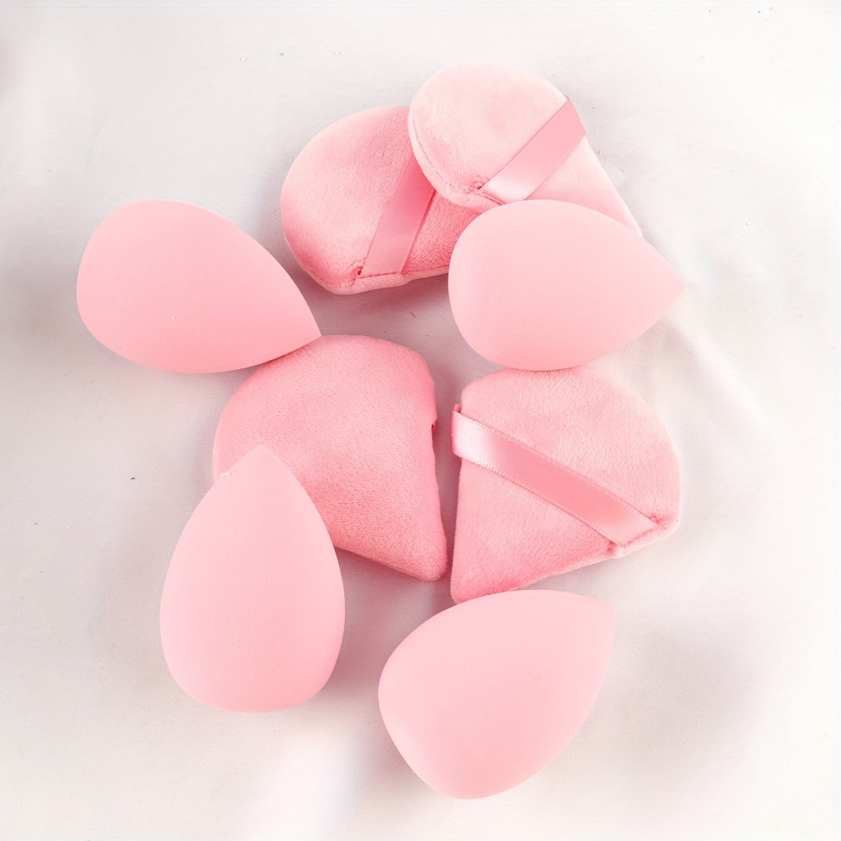 21-40PCS Set Popular Choice of pink makeup kit, the set includes a multi-size soft brush, a variety of makeup eggs, a portable large-capacity travel makeup bag, and a full set of pink Internet celebrity makeup brushes