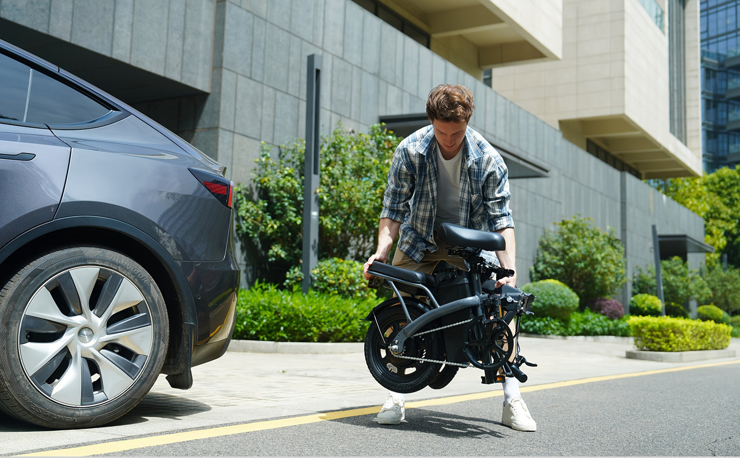 F1L Foldable Electric Bike 35.56cm Compact Portable E-Bike With 48V 7.5Ah Battery (40 Km Range), 250W Motor, 3 Riding Modes Ultra-Lightweight Space-Saving Design Perfect For Commuting, Travel Car Trunk Storage