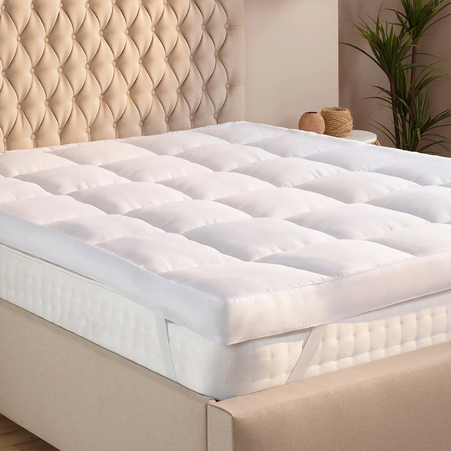 NEW Arrivals Microfiber Mattress Topper 4 Inch/10cm Heavy Fill Super Soft and Fluffy Single Double King Box Stitched Mattress Topper Extra Thick