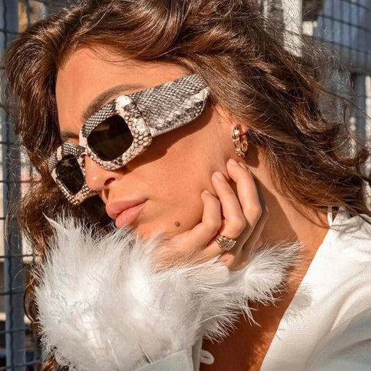 Fashion Vintage Square Sunglasses Women Men Luxury Brand Designer Popular Travel Snake Pattern Sun Glasses Female Shades UV400 Women Eyewear Supplies