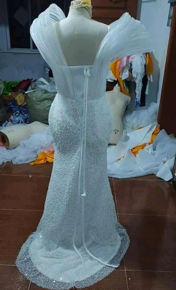Mother of Bride Autumn Spring Luxury White Sculpted Shoulder Beaded Mermaid Gown Dramatic Pearl Wedding Dress for Red Carpet & Formal Events Celebrities Gown Ladies Luxury Clothing Supplies