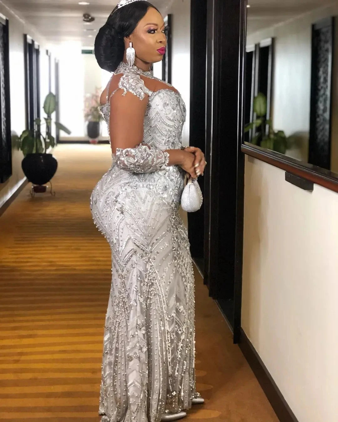 African Mother of Bride Luxury Arabic Aso Ebi White/Ivory Color Silver Lace Beaded Mermaid Floor Length Wedding Dresses High Neck Long Sleeves Bridal Gowns Ladies Luxury Apparel Supplies