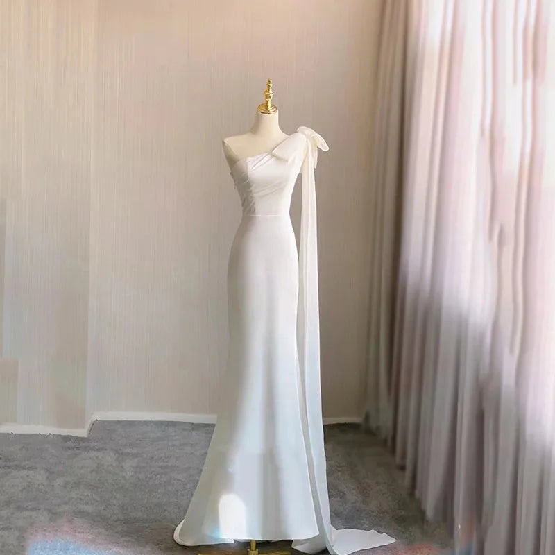 Boutique Gala HOT SALE Customizable Plus Size New Style Slimming One Shoulder French Satin Mermaid Wedding Dress Crystal White Bow Bridal Wedding Evening Party Gown Women Luxury Apparel Supplies