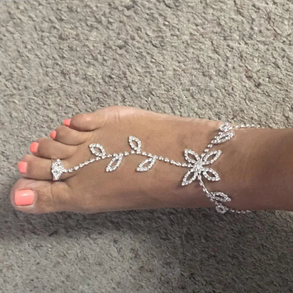 NEW Arrivals Summer 1Pcs Rhinestone Leaf Finger Anklet for Women Luxury Silver Color Leaf Hand Harness Bracelet Jewelry Gift Female Girls Summer Beach Footwear Casual Streetwear Fashion Apparel Accessories Supplies