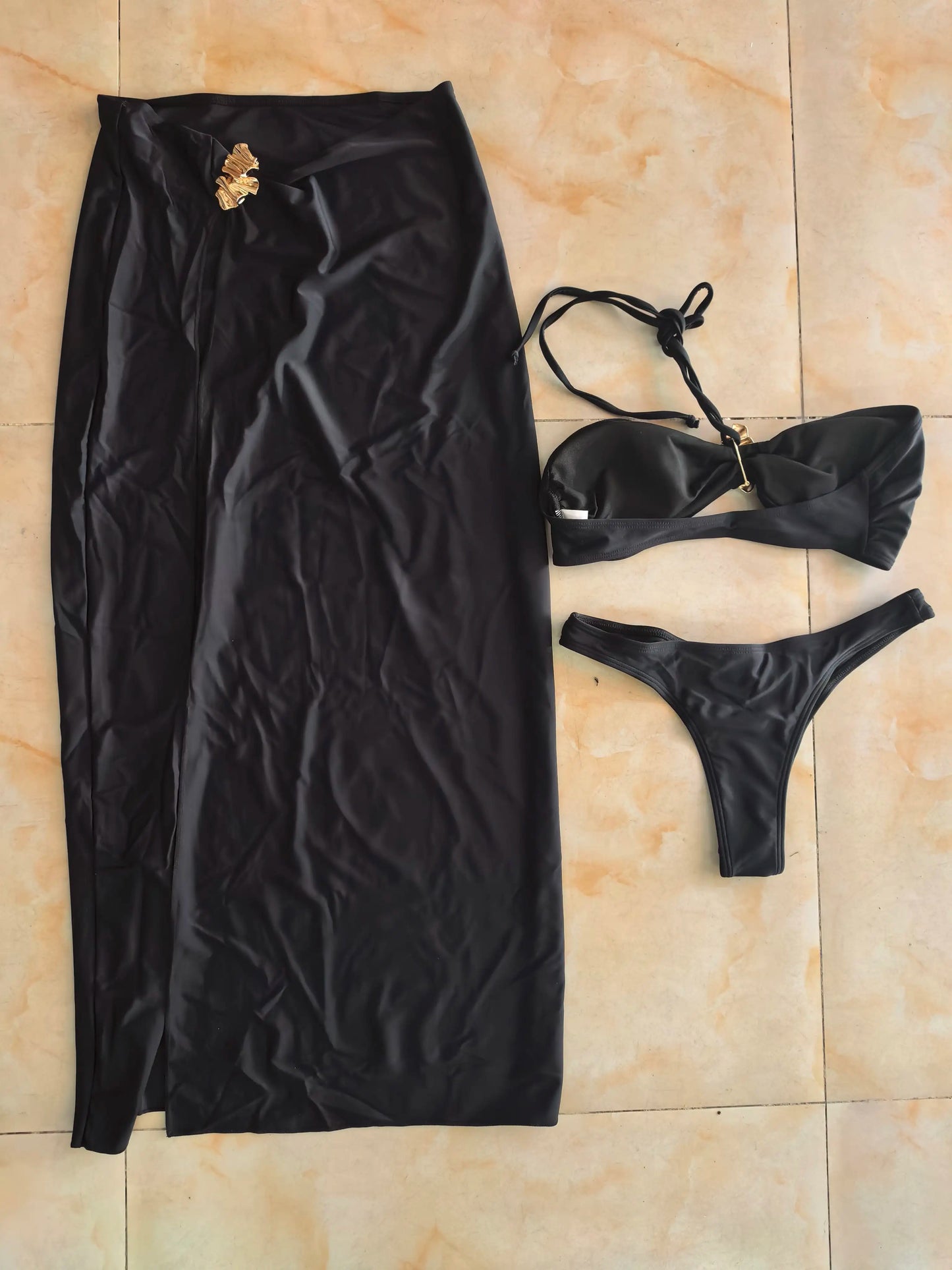 NEW Arrivals 3 PCS Set Black Color Women Sexy Swimwear Bandeau Top Brazilian G-String Bikini and Skirt Set Cover Ups S-L Size Swimsuit Swimming Pool Beachwear Ladies Sexy Bathing Apparel Supplies