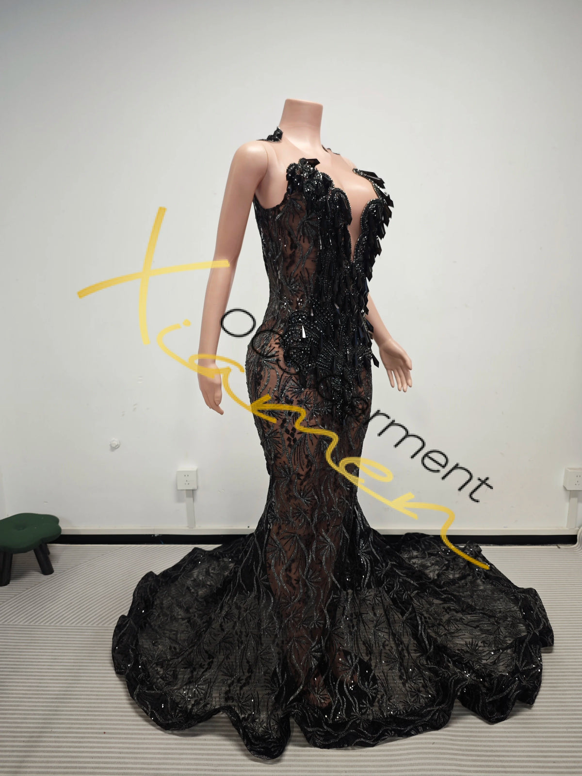Boutique Gala HOT SALE  NEW Arrivals 20 Colors Luxury See Through  Black Rhinestone Deep V Cut Mermaid Top Quality Celebrities Red Carpet Prom Dress Sheer Mesh Lace Beaded Fringe Long Train Pageant Evening Formal Gown