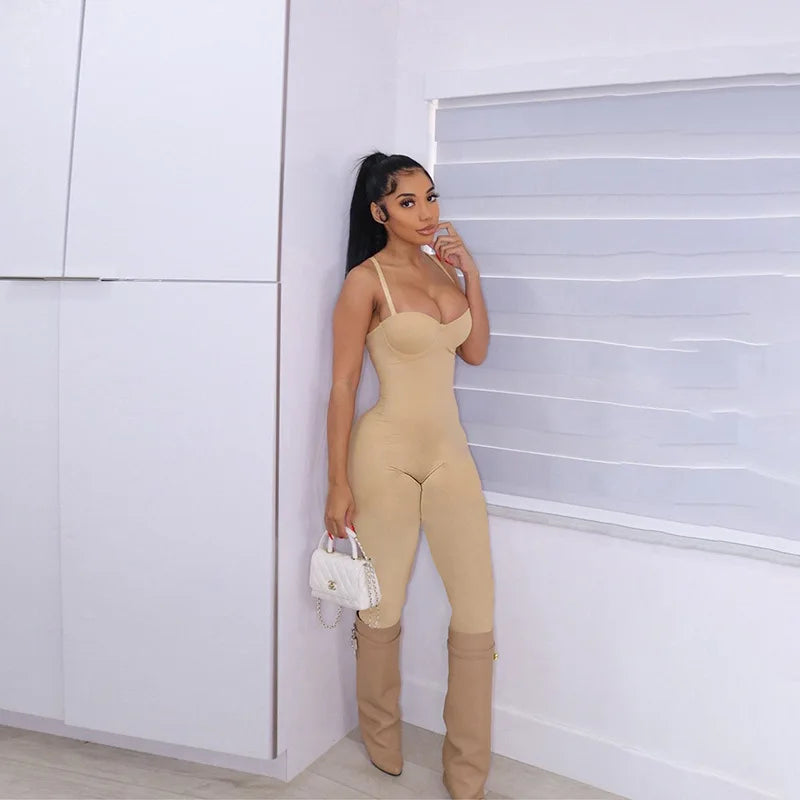 Black/Beige/Gray Color Ladies Hip Lift Tight Bodysuits Low Cut Playsuits Sexy Style Suspenders Jumpsuit Spring Summer Night Clubwear Evening Party Jumpsuit Ladies Casual Clothing Supplies