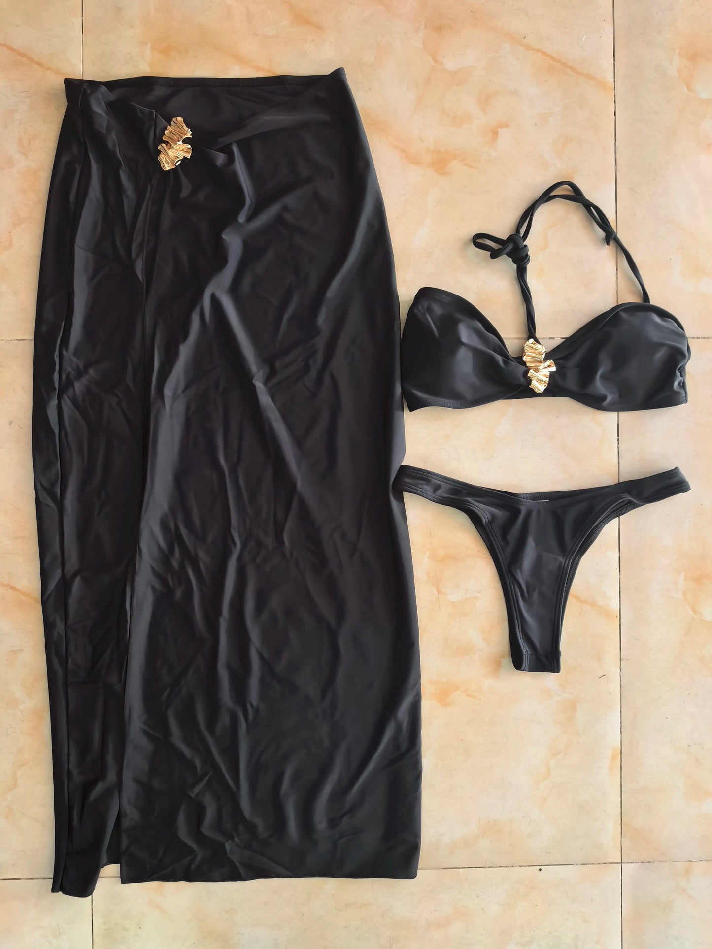 NEW Arrivals 3 PCS Set Black Color Women Sexy Swimwear Bandeau Top Brazilian G-String Bikini and Skirt Set Cover Ups S-L Size Swimsuit Swimming Pool Beachwear Ladies Sexy Bathing Apparel Supplies