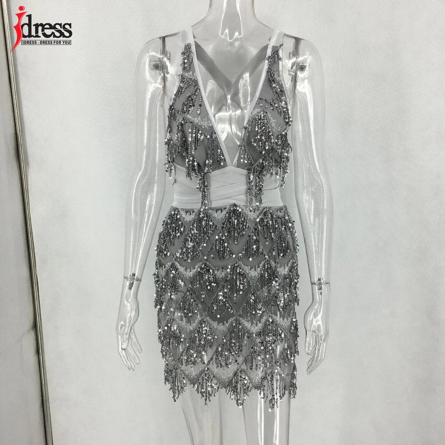 Just Arrived 5 Colors S-XL Tassel Sequin Dress Sexy Women V Neck Backless Evening Party Dress Night Clubwear Prom Latin Dancing Clothes Sequin Fringe Outfit