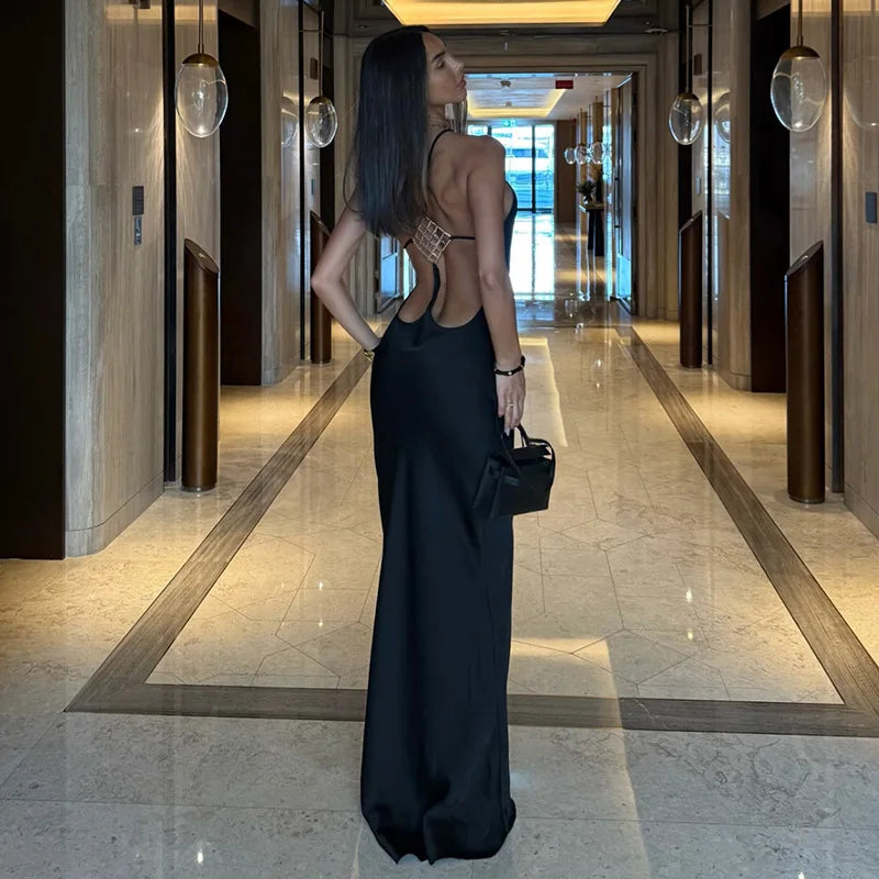 Black/Khaki Color Sexy Halter Neck Backless Women Summer Maxi Dress Elegant Ladies Diamond Casual Long Dress Evening Beach Party Night Clubwear Prom Gowns Ladies Luxury Clothing Supplies