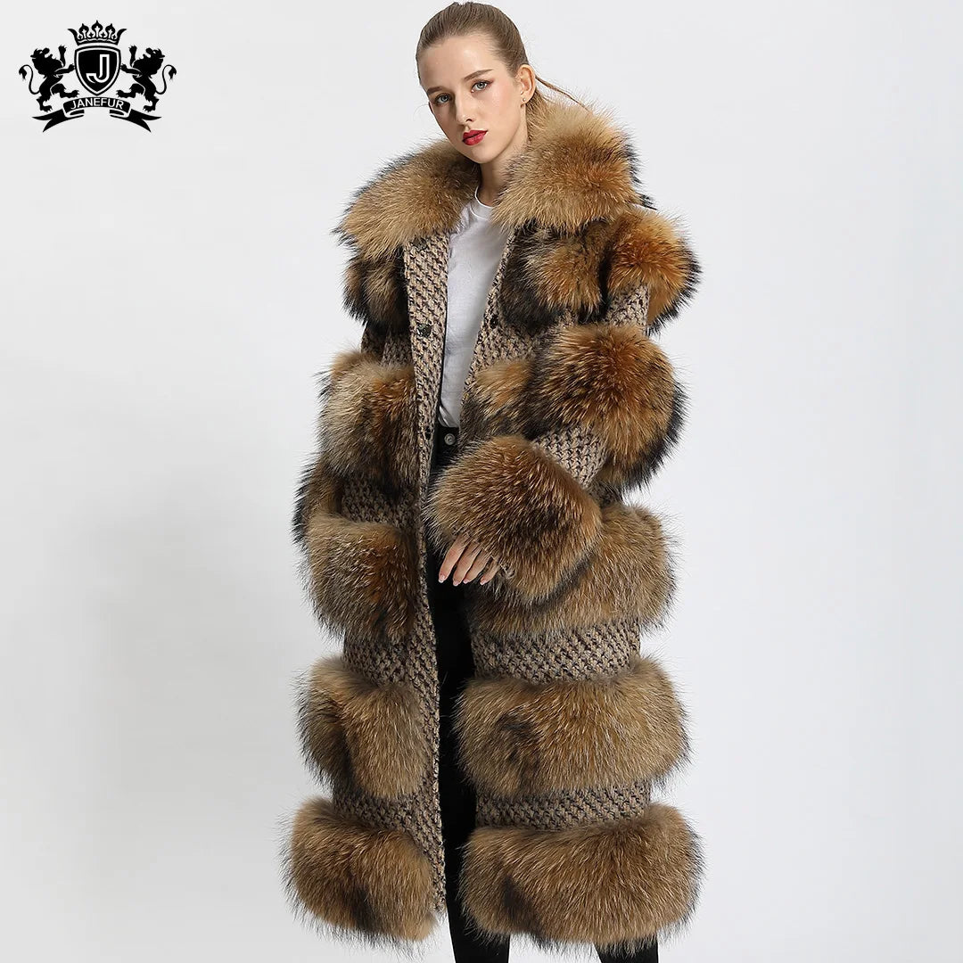 100% Natural Raccoon Fur 4 Colors Women's Winter Long Jacket Style Real Raccoon Fur Coat Plush Fashion Design Long Outerwear Fur Coat Evening Business Party Prom Celebrity Ladies Luxury Apparel Supplies