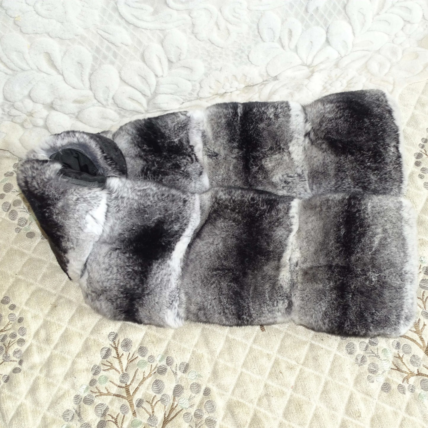 BEST PRICE New Fashion Women's Winter Rex Rabbit Chinchilla Fur Short Scarf Chinchilla  Black/Brown Color Ladies Luxury Apparel Accessories