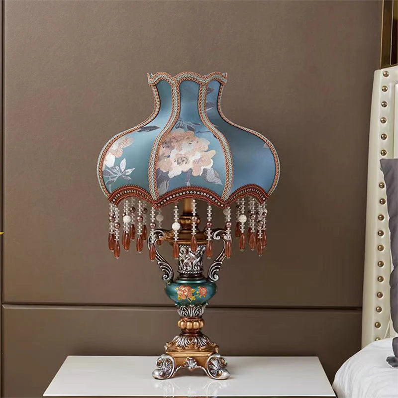 Blue/White Color Home Villa Hotel Luxury Crystal Lampshade European Table Lamp Luxurious Living Room Bedroom Study Villa Hotels LED Retro Creativity Bedside Desk Light