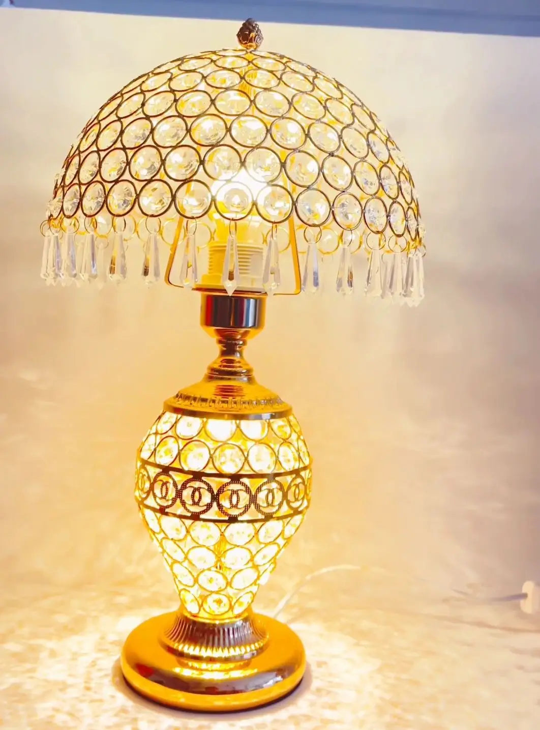 NEW Home Living Room Bedside Luxury Creative Hollow Light Luxury Crystal Reading Lamp European Style Minimalist Modern Desk Lamp Art Decor Home Lighting Accessories