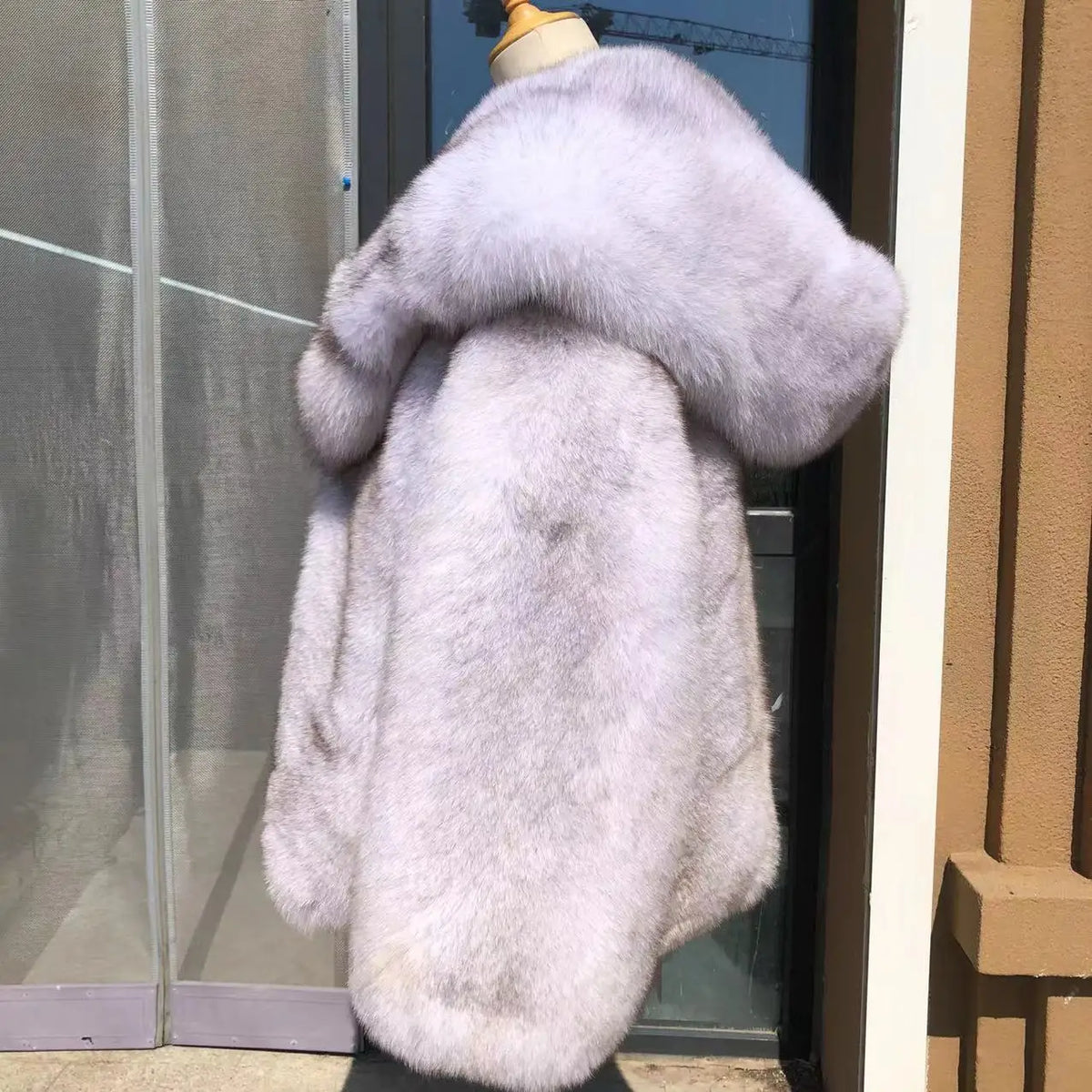 Just Arrived S-2XL Natural Silver Fox Fur 6Kg Weight Custom Size Color Long Sleeves Fashion Women Fluffy Fur Jacket Winter Real Fox Fur Coat Celebrities Formal Clothes Ladies Luxury Apparel Supplies
