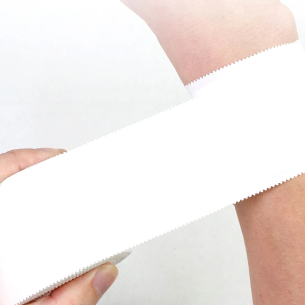 Customized Logo 10cm Width White Cotton Athletic Sports Tape Rayon Kinesiology Bandage Zinc Oxide Glue for Ankle Finger Knee Arms for Outdoor Running Gym Cycling Fitness Sports Accessories