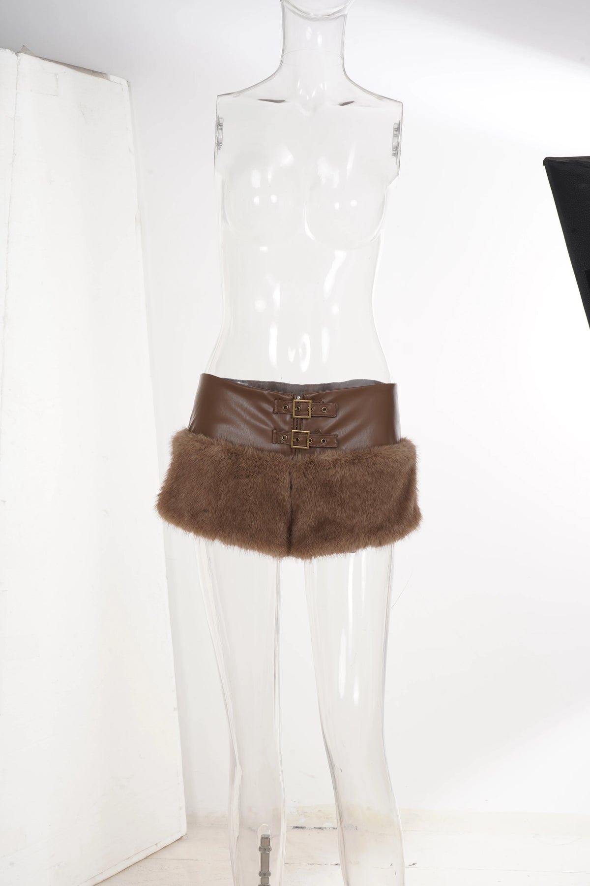 Brown/White Color Women Faux Fur Trim PU Leather Shorts Buckle Waist Y2K Autumn Winter Evening Rave Party Night Clubwear Sexy Gothic Street Fashion Trendy Hot Sexy Shorts