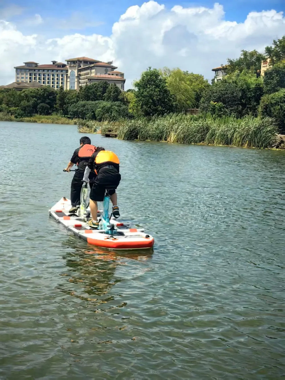 2 Persons Sea River Ocean Lakes 5M Floating Water Boat Water Ski  12b Integrated Plastic Double Water Inflatable Bike Summer Water Sport Supplies