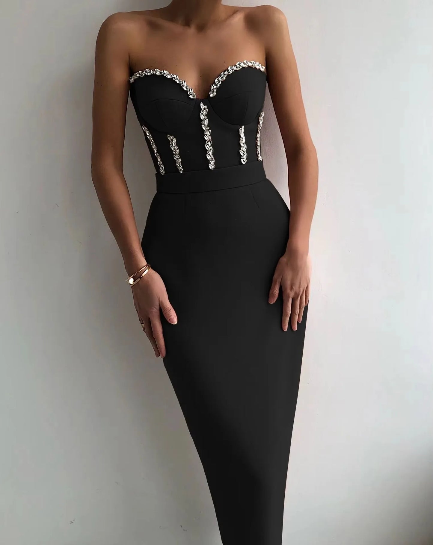 NEW White/Black/Beige/Red Color Summer Autumn Clothes Bandage Bodycon New Elegant Beading Party Evening Club Midi Dresses Sexy Strapless Women Dress
