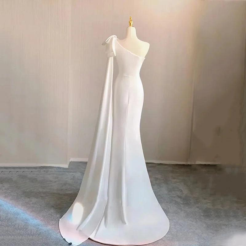 Boutique Gala HOT SALE Customizable Plus Size New Style Slimming One Shoulder French Satin Mermaid Wedding Dress Crystal White Bow Bridal Wedding Evening Party Gown Women Luxury Apparel Supplies