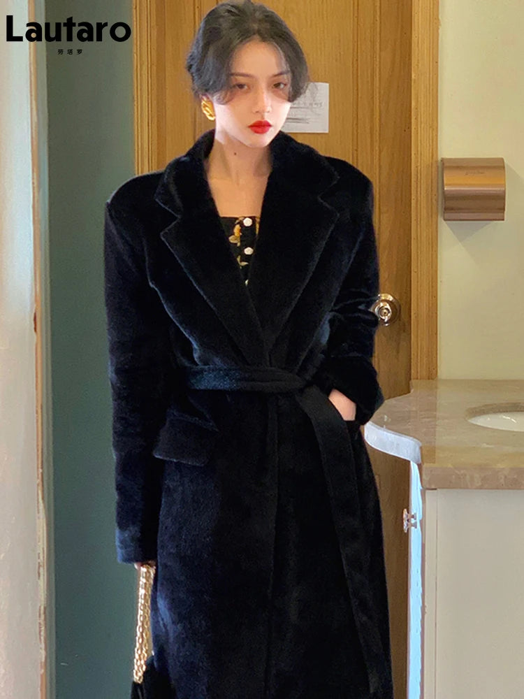 NEW Arrival Korean Fashion  Winter Oversized Long Black Soft Faux Fur Trench Coat for Women Long Sleeve Sashes Casual Stylish Ladies Winter Fashion Apparel Supplies