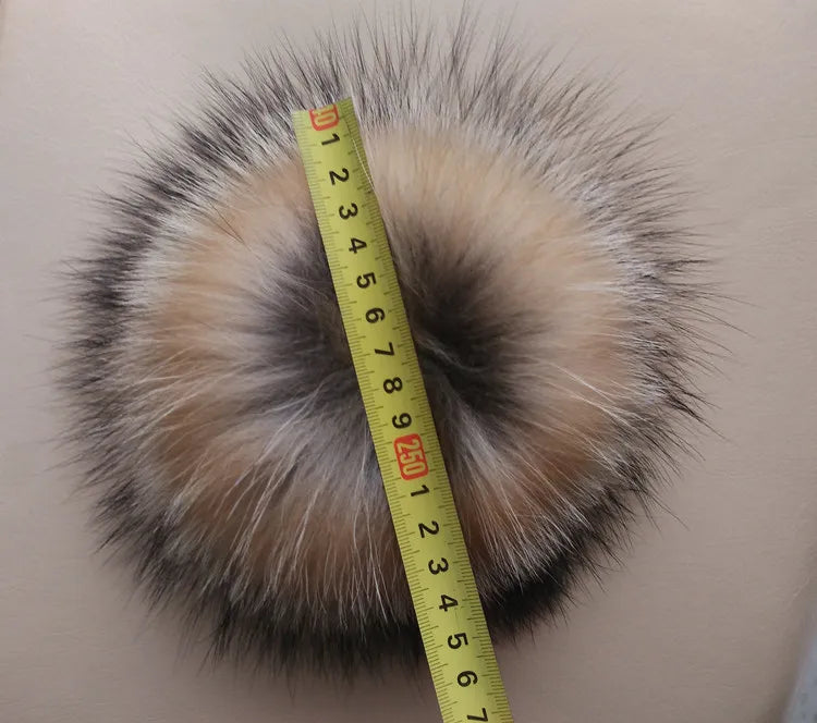 NEW Luxury Siberian Style Winter Warm 15"cm 100% Real Raccoon Fur Pompoms Luxurious Fur Balls Genuine Fur Pom Pom for Bag Hats Cap Scarf Gloves Attached the Hasp Female Ladies Luxury Fashion Clothing