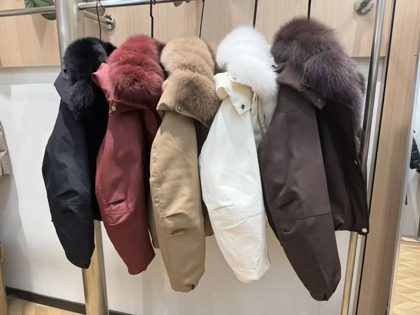 New Arrivals 5 Colors Sheepskin Leather Natural Real Fur Coat fox Fur Collar Autumn Winter Warm Women's Fashionable Loose Warm Down Coat Winter Warm Female Clothing Supplies.