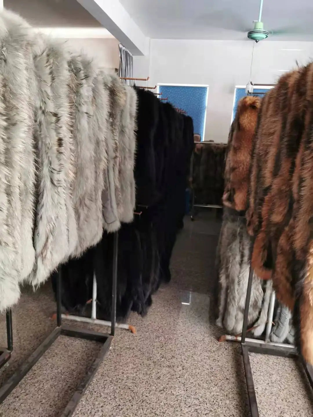 BEST PRICE New Fashion Women's Winter Rex Rabbit Chinchilla Fur Short Scarf Chinchilla  Black/Brown Color Ladies Luxury Apparel Accessories