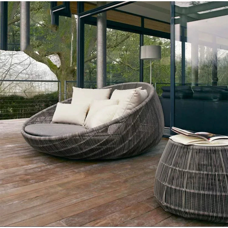 HOT SALE Only Few Units Left Latest Craze Outdoor Villa Swimming Pool Home Garden Luxury Rattan Large Wicker UV Resistant Outdoor Furniture Set Round Sofa Bed for Hotel Sun Sofa Lounger