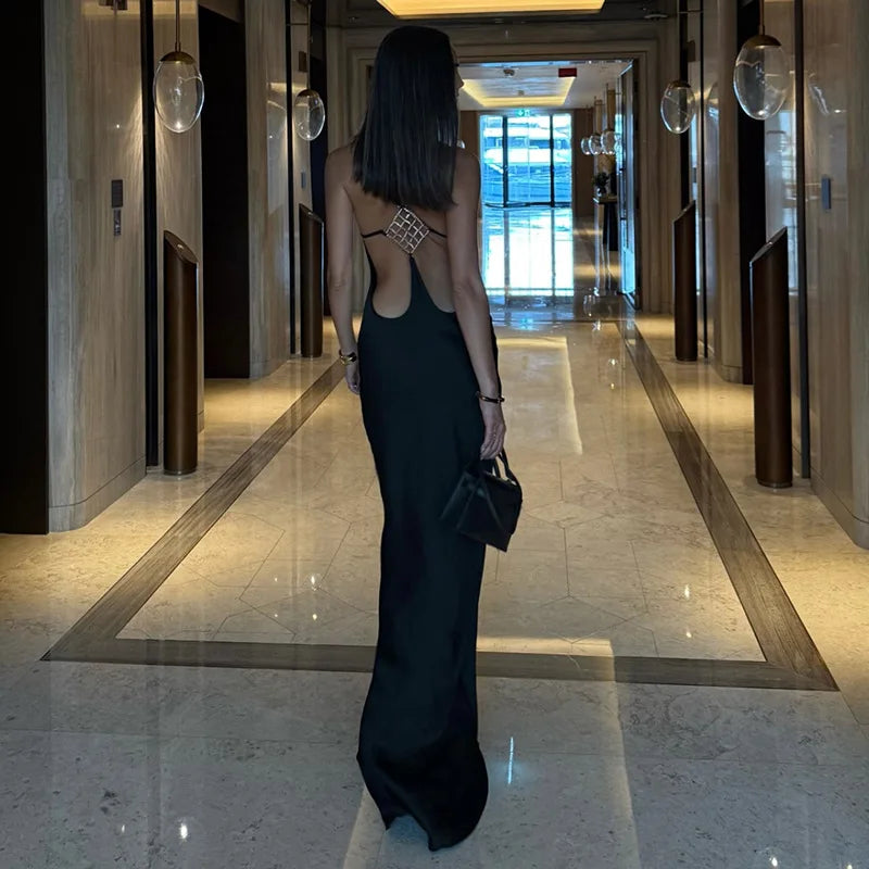 Black/Khaki Color Sexy Halter Neck Backless Women Summer Maxi Dress Elegant Ladies Diamond Casual Long Dress Evening Beach Party Night Clubwear Prom Gowns Ladies Luxury Clothing Supplies