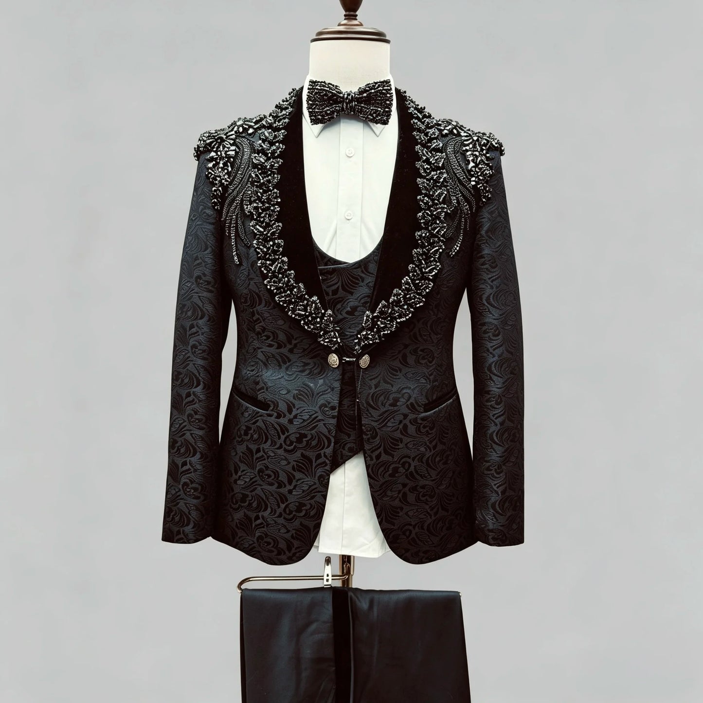3 PCS Set Xs-3XL Plus Size New Italian Fashion Handmade Embroidery  Men's Luxury Pants, Vest, Jacket Suits Slim Fit Mandarin Collar Formal Wedding Groom Business Dinner Party Opera Concerts Red Carpet Celebrities Formal Cloth