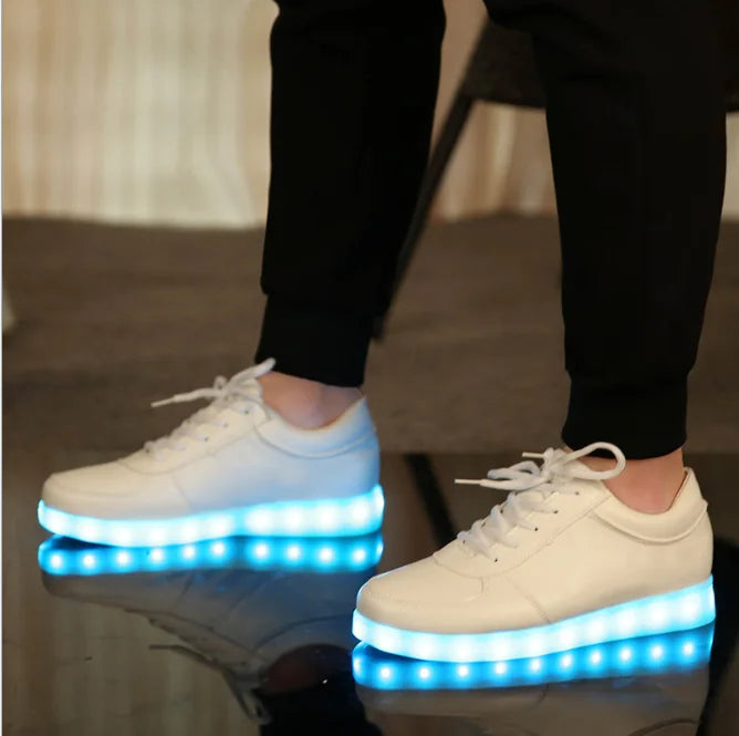 New USB Charging Led Shoes  Adults Light Up Sneakers  Men Women Glowing Rave Festival Party Night Clubwear Lovers' Shoes Luminous Shoes Black White Colors