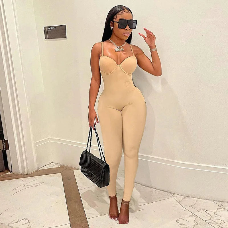 Black/Beige/Gray Color Ladies Hip Lift Tight Bodysuits Low Cut Playsuits Sexy Style Suspenders Jumpsuit Spring Summer Night Clubwear Evening Party Jumpsuit Ladies Casual Clothing Supplies