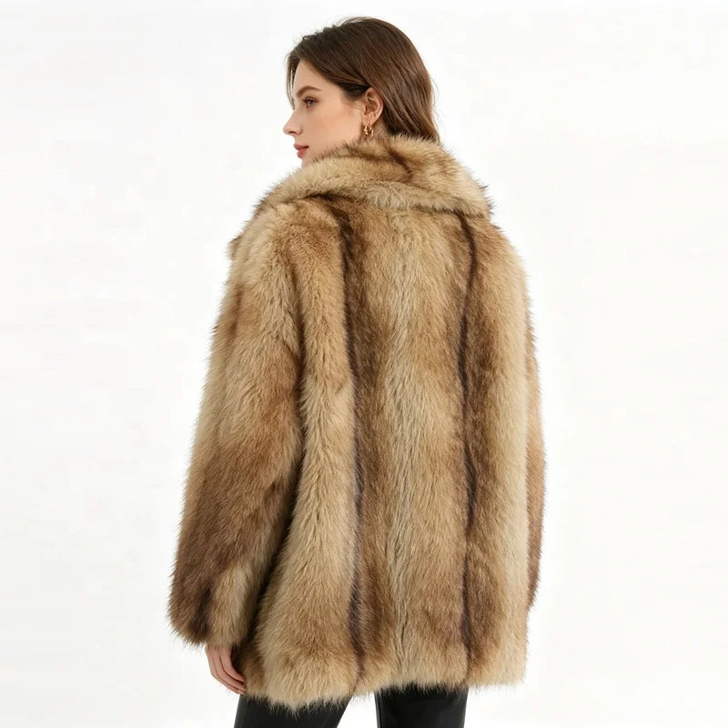 Coffee Brown/Khaki Color Luxury Gradient Brown Artificial Fox Fur Coat for Women Turn-Down Collar Regular Length Winter Warm Eco-Friendly Windproof Outerwear Mid Jackets Ladies Winter Clothing Supplies