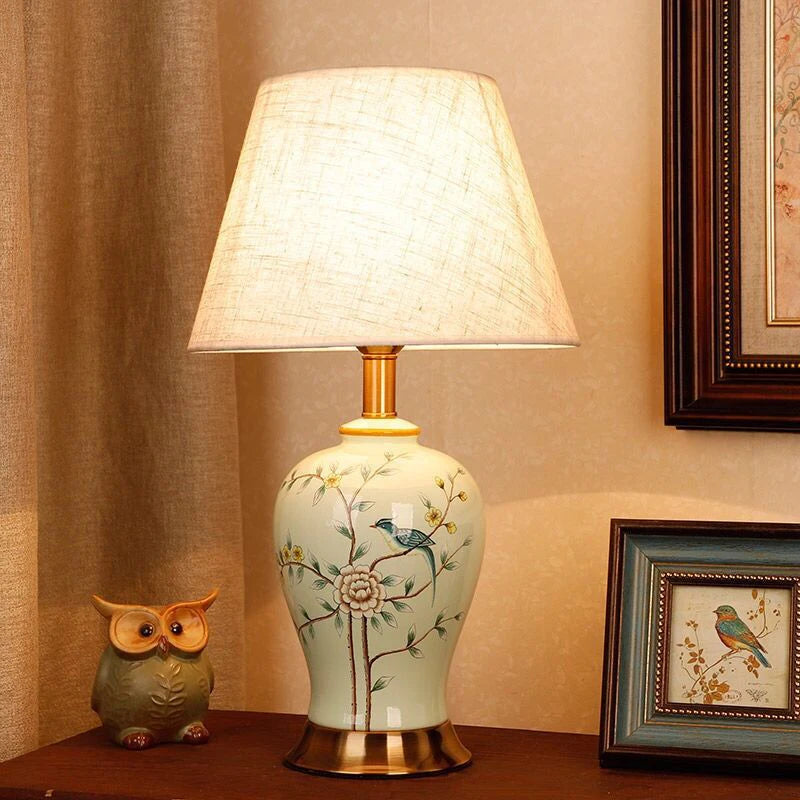 Home Villa Hotel Living Room Bedside Luxury Lampshade 100% Ceramics Contemporary Ceramics Table Lamp American Style Living Room Bedroom Bedside Desk Light Hotel Art Decorative Lighting Accessories.