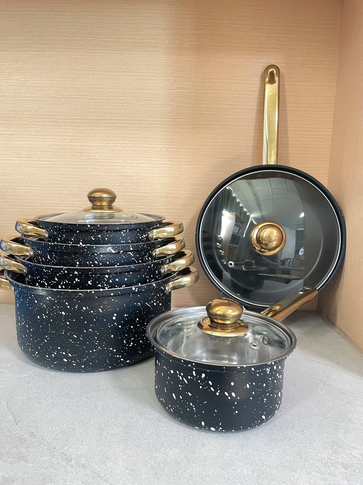 12 PCS Set Stone Top Quality African Stainless Steel Cookware Set Wheat Stone Casserole Collection of Soup and Frying Pots Home Hotels Restaurants Kitchenware Supplies