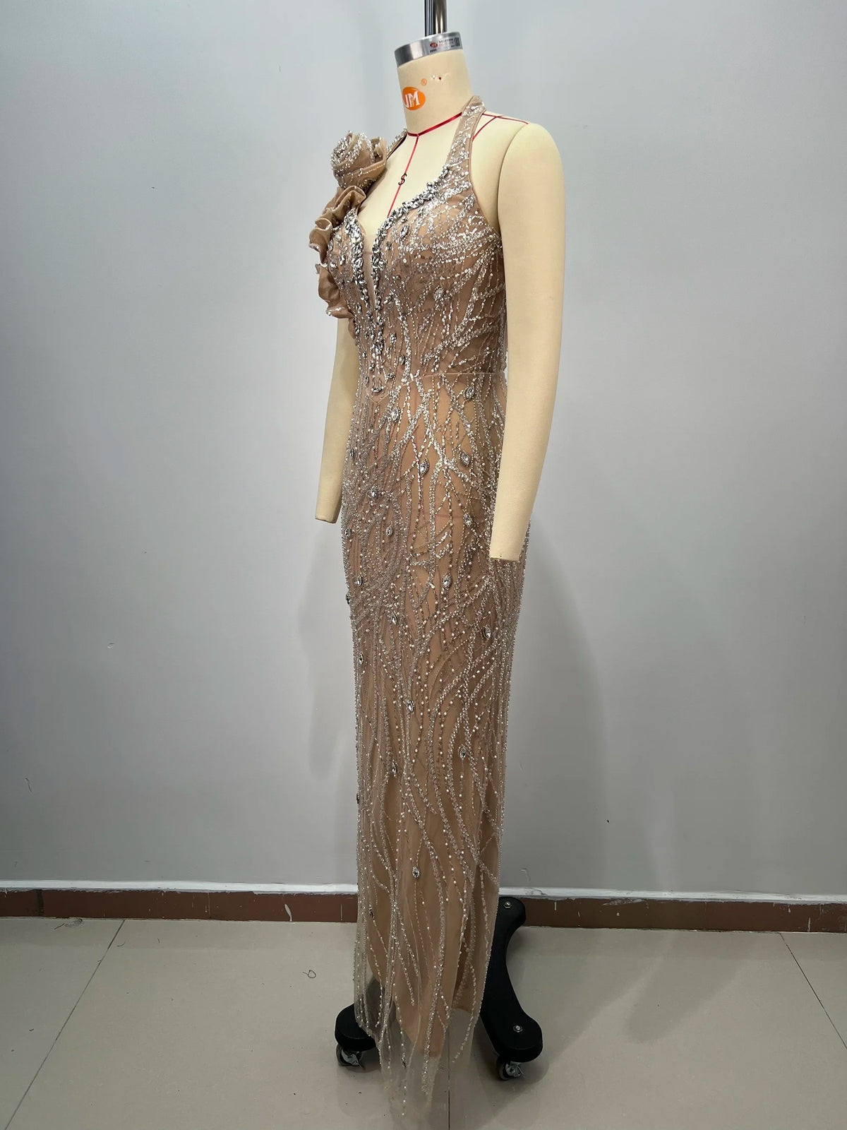 Boutique Gala HOT SALE Top Luxury Champagne Gold Crystal Beaded Halter Celebrities Red Carpet Floor-Length Dresses Flower Sequins Sleeveless Backless Business Dinner Evening Prom Party Formal Mermaid Maxi Long Gown Ladies For