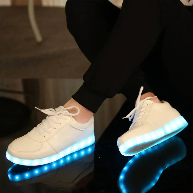 New USB Charging Led Shoes  Adults Light Up Sneakers  Men Women Glowing Rave Festival Party Night Clubwear Lovers' Shoes Luminous Shoes Black White Colors