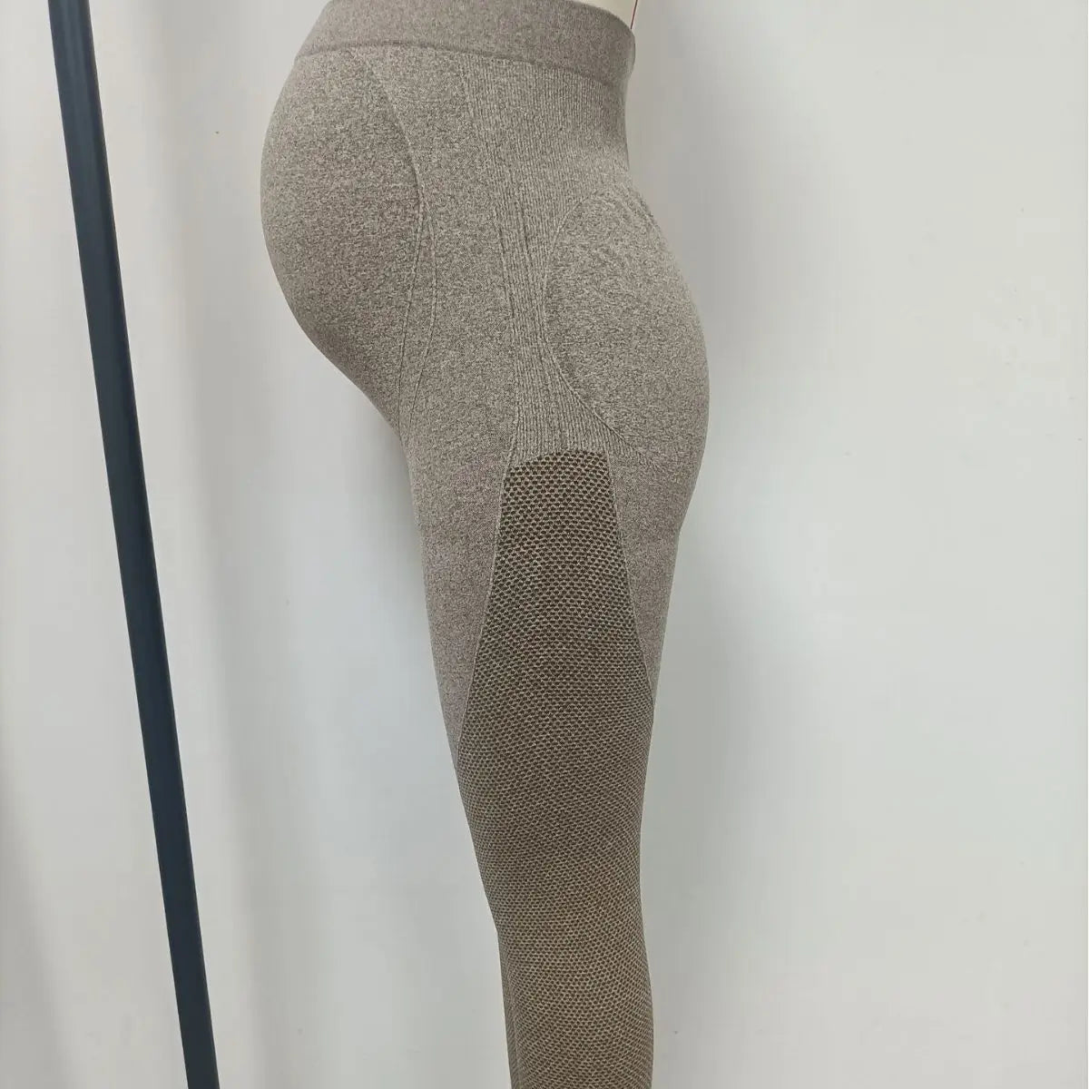 5 Colors S-2XL Women's Maternity Seamless Knit Yoga Leggings High Waist Maternity Gym Clothes Moisture-Wicking Quick-Dry Breathable 9-Point Sportswear Pregnancy Sports Apparel Supplies